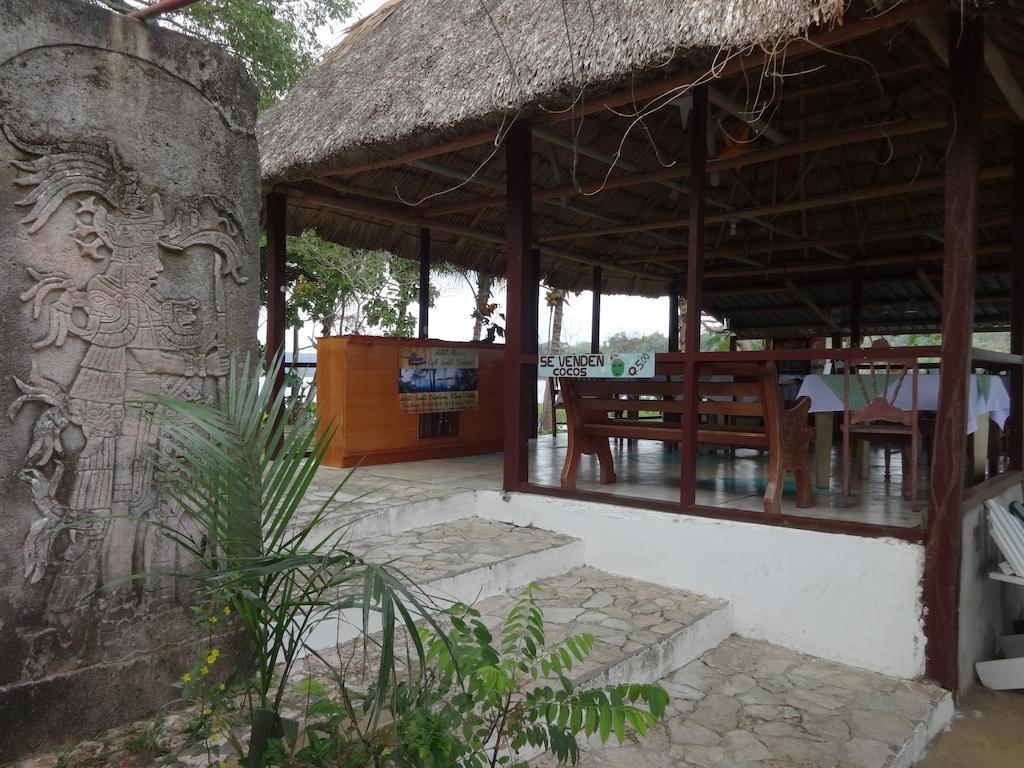 Hotel Santa Barbara Tikal Flores Extérieur photo
